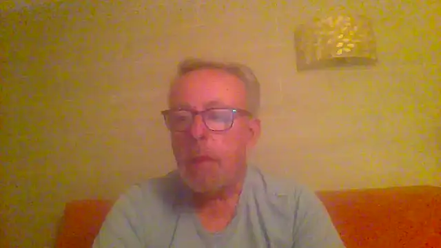 tuggy59 online show from 05/15/26, 04:21