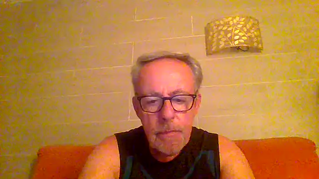 Snapshot of tuggy59 chatting on 06/30/26, 03:17 tuggy59 online show from 06/30/26, 03:17