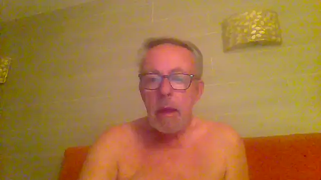 tuggy59 online show from 04/20/26, 03:53