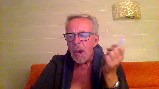 tuggy59 online show from 12/01/25, 05:52