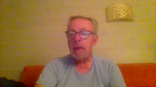 tuggy59 online show from 04/01/26, 04:36