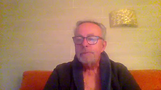 tuggy59 online show from 04/04/26, 05:47