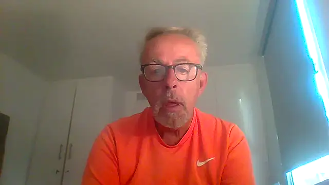 tuggy59 online show from 09/22/25, 05:02