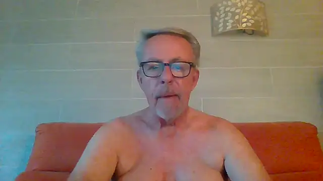 tuggy59 online show from 05/29/26, 05:13