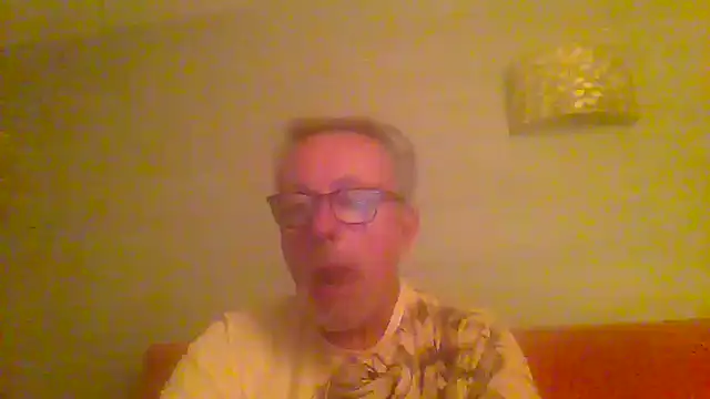 tuggy59 online show from 05/17/26, 04:23