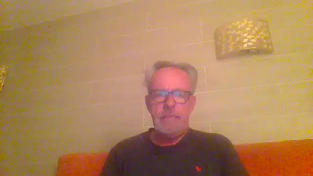 tuggy59 online show from 04/24/26, 04:47