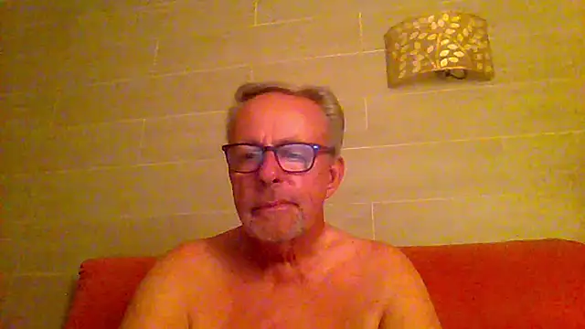 tuggy59 online show from 06/03/26, 08:24