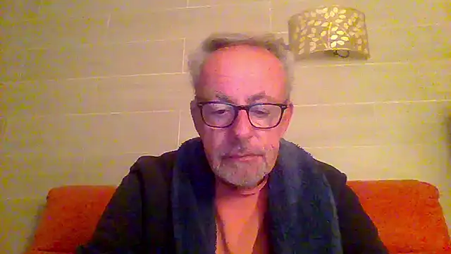 tuggy59 online show from 01/11/26, 06:20