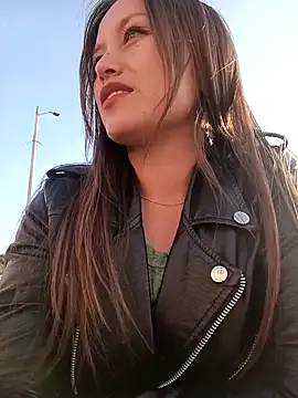 Snapshot of marena_saenz chatting on 02/01/25, 10:23 marena saenz online show from 02/01/25, 10:23