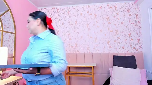 taylor bennet online show from 04/02/26, 12:01