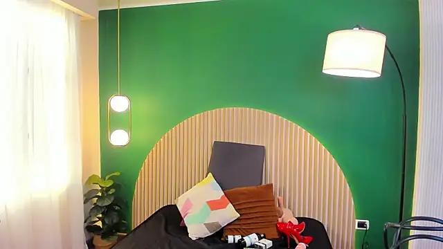 Snapshot of taylor_bennet chatting on 11/11/25, 06:25 taylor bennet online show from 11/11/25, 06:25