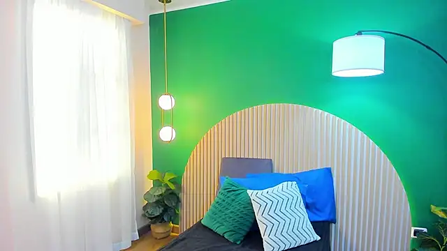 Snapshot of taylor_bennet chatting on 09/22/25, 11:49 taylor bennet online show from 09/22/25, 11:49