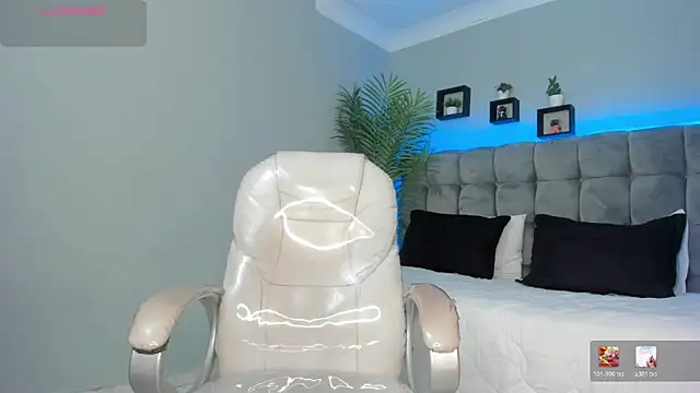 Alex cute77 online show from 04/13/26, 12:09