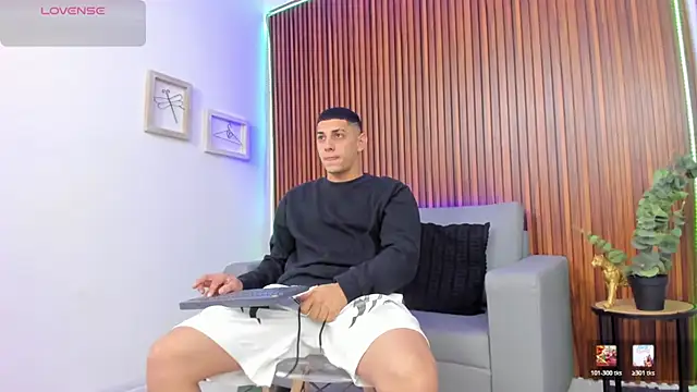 Alex cute77 online show from 03/31/26, 11:56