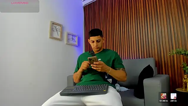 Alex cute77 online show from 03/25/26, 12:26