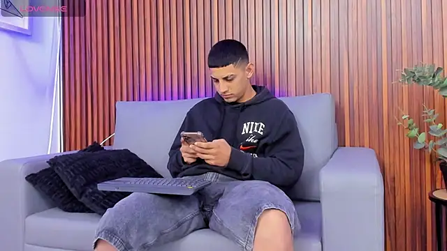 Alex cute77 online show from 03/13/26, 12:10