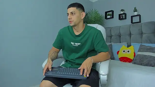 Alex cute77 online show from 05/21/26, 12:13