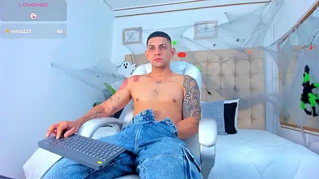 Alex cute77 online show from 10/13/25, 11:12