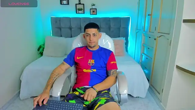 Alex cute77 online show from 02/22/25, 12:29