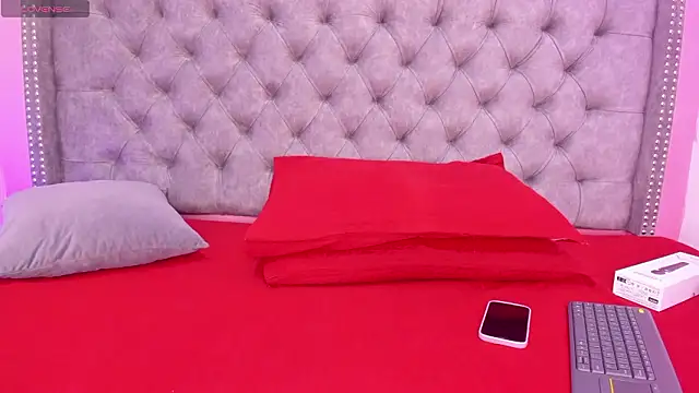 Sofia Girl  online show from 03/15/26, 07:48