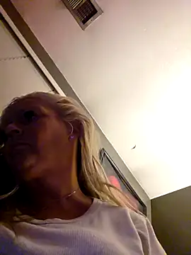 Southern Bella online show from 09/25/25, 12:49