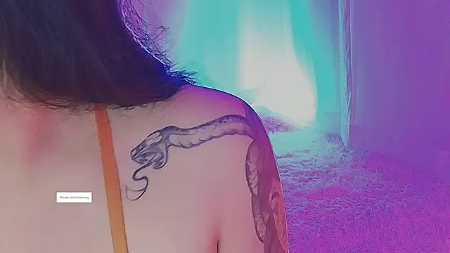 lili taylor online show from 11/08/25, 04:32