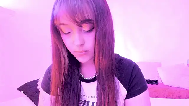 Gloomydoll online show from 12/17/25, 06:46