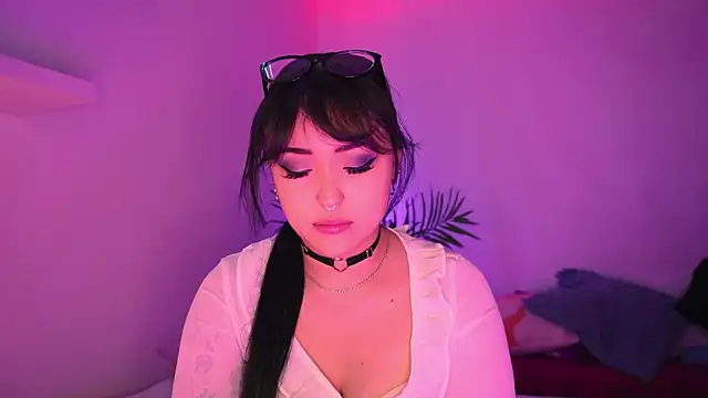 Gloomydoll online show from 04/16/26, 09:39