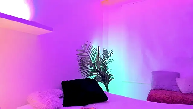 Gloomydoll online show from 12/20/25, 07:17