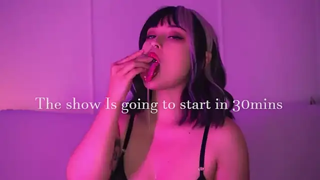 Gloomydoll online show from 07/01/26, 09:04