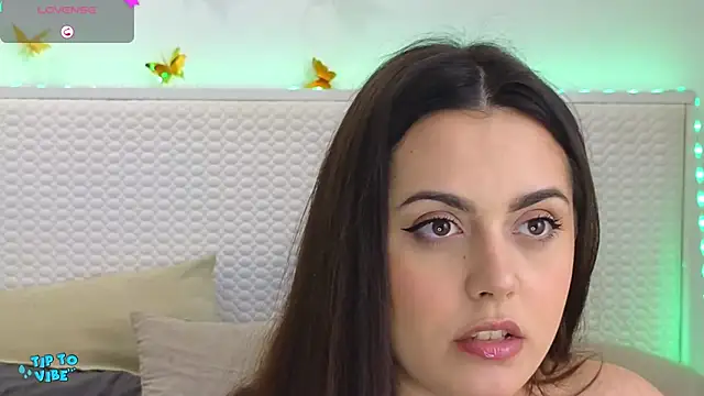 Snapshot of Eva_Rogers_ chatting on 03/04/25, 08:02 Eva Rogers  online show from 03/04/25, 08:02