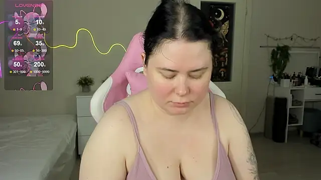 Snapshot of Akemi_BBW chatting on 07/10/26, 08:36 Akemi BBW online show from 07/10/26, 08:36