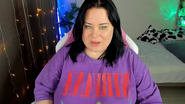 Akemi BBW online show from 10/29/25, 05:56