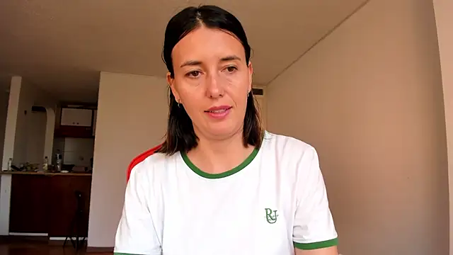 zoe jeane beker online show from 02/28/25, 09:55