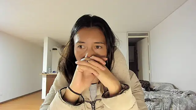 zoe jeane beker online show from 02/09/25, 04:36