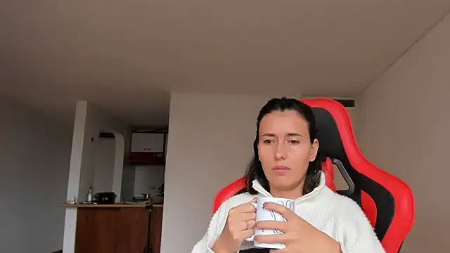 zoe jeane beker online show from 02/16/25, 09:05