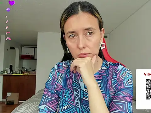 zoe jeane beker online show from 05/22/26, 07:45