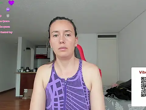 zoe jeane beker online show from 05/20/26, 09:12