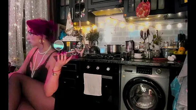 Snapshot of astarrot chatting on 09/23/25, 08:49 astarrot online show from 09/23/25, 08:49