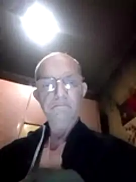 oksana722 online show from 12/02/25, 05:31