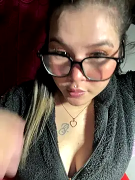 zoe adhara online show from 09/22/25, 06:08