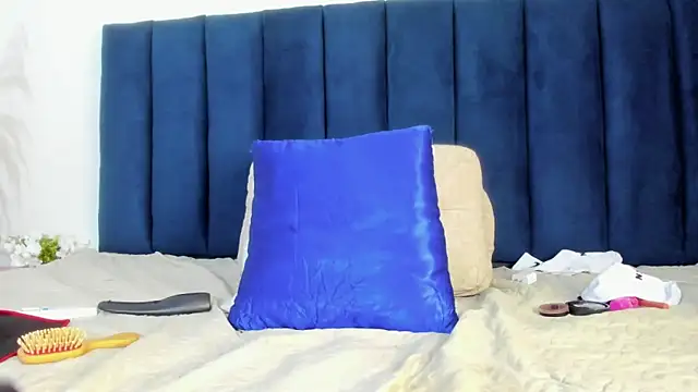 Anette  online show from 03/11/26, 08:03