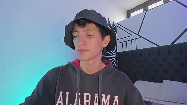 DereckCooperr online show from 02/19/25, 08:31