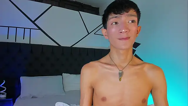 DereckCooperr online show from 03/21/25, 01:02