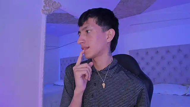 DereckCooperr online show from 10/23/25, 09:57