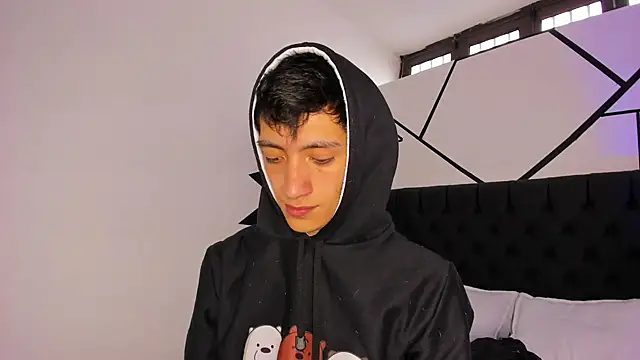 DereckCooperr online show from 03/10/25, 09:07