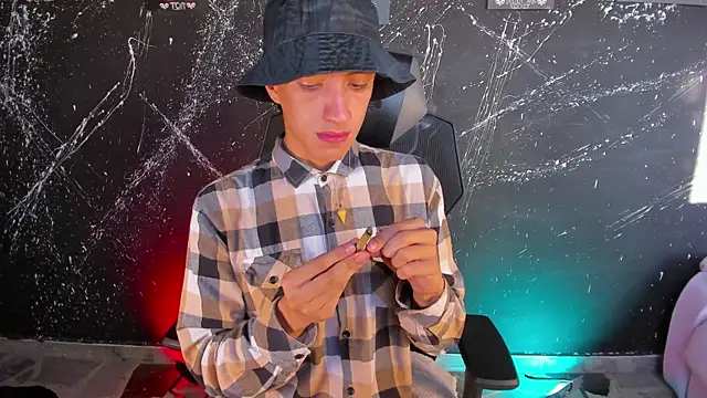 DereckCooperr online show from 10/17/25, 09:49