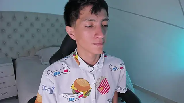 DereckCooperr online show from 10/09/25, 09:15