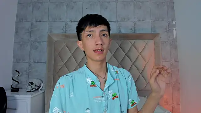 DereckCooperr online show from 11/05/25, 11:19