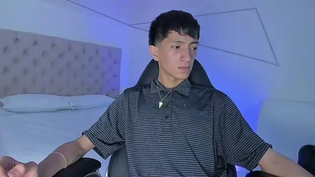 DereckCooperr online show from 10/03/25, 08:54